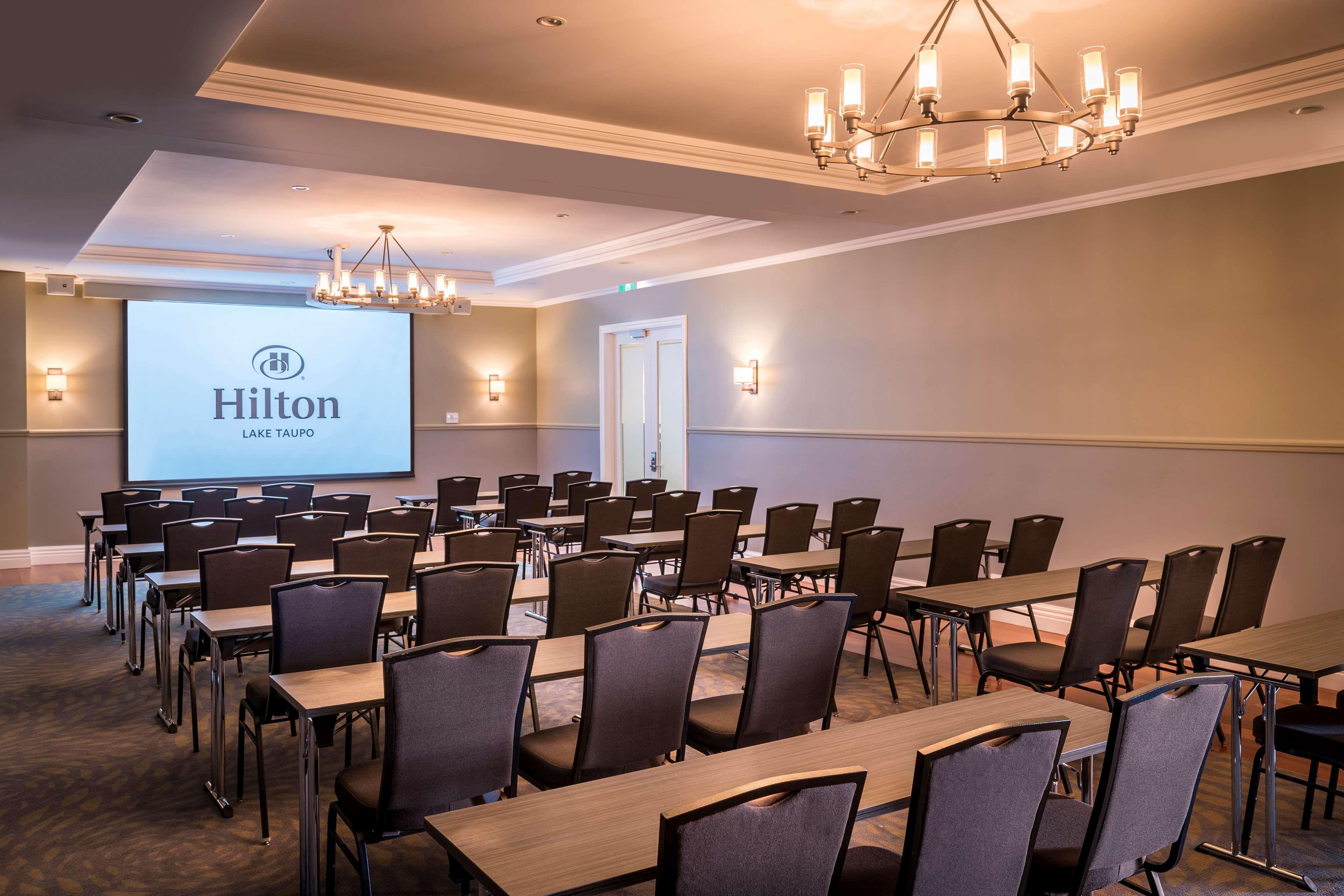 Hilton Lake Таупо Екстериор снимка