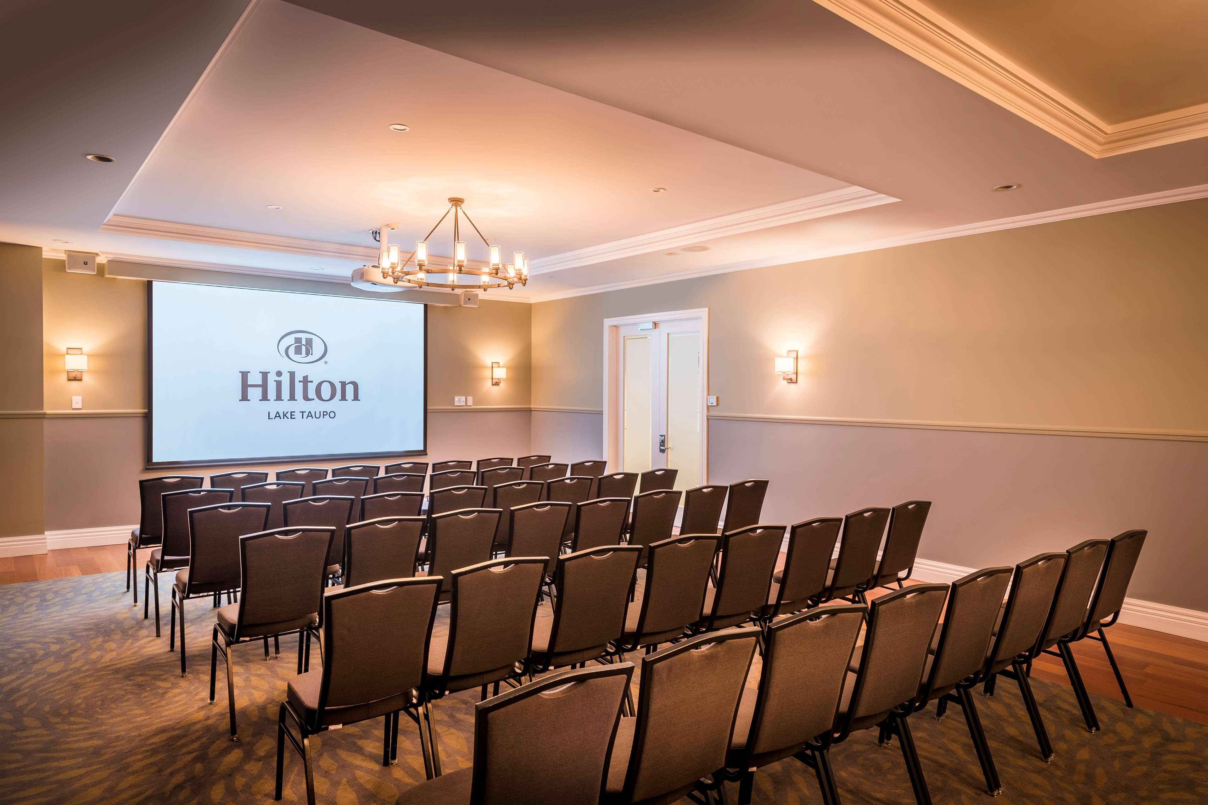 Hilton Lake Таупо Екстериор снимка