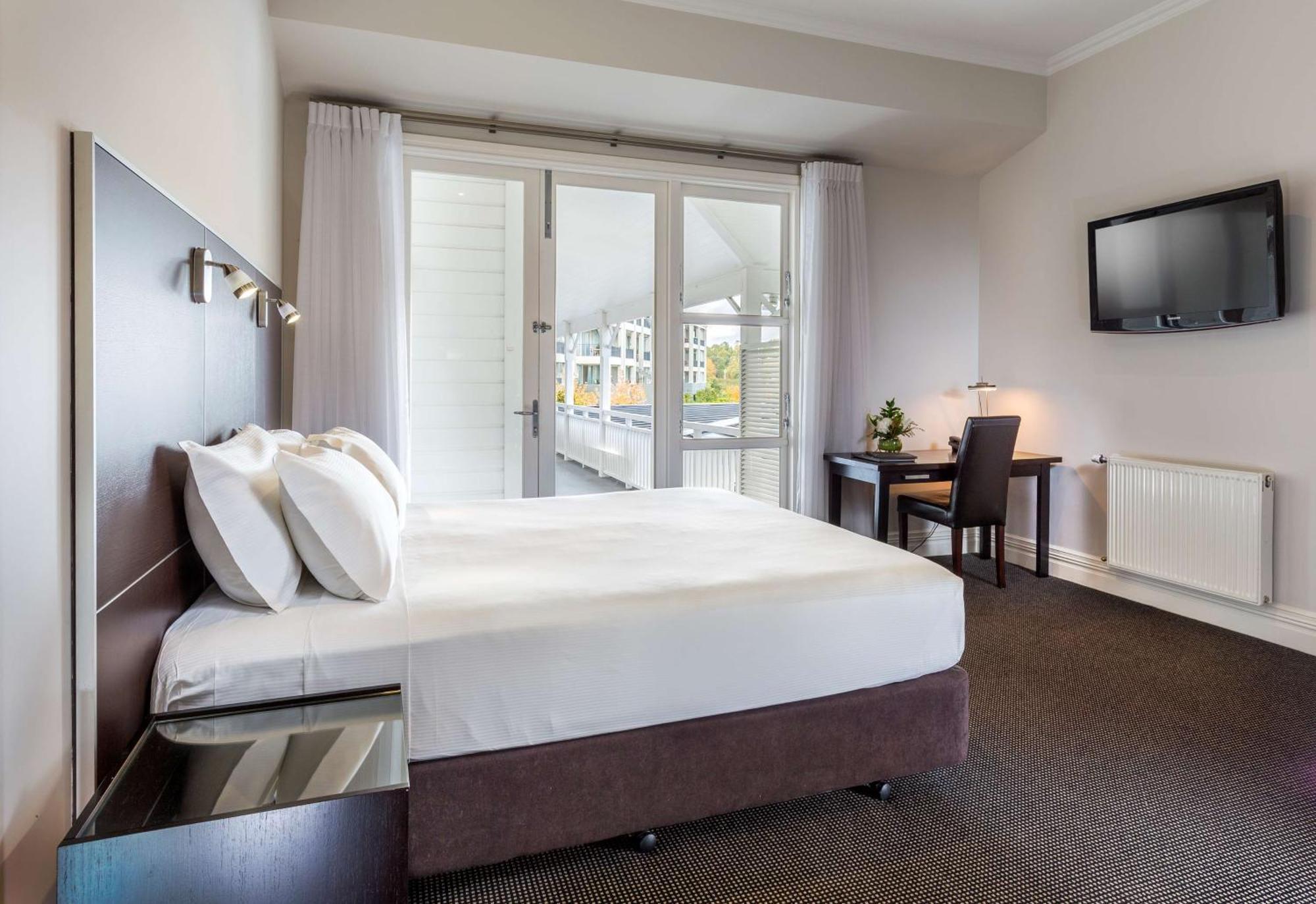 Hilton Lake Таупо Екстериор снимка