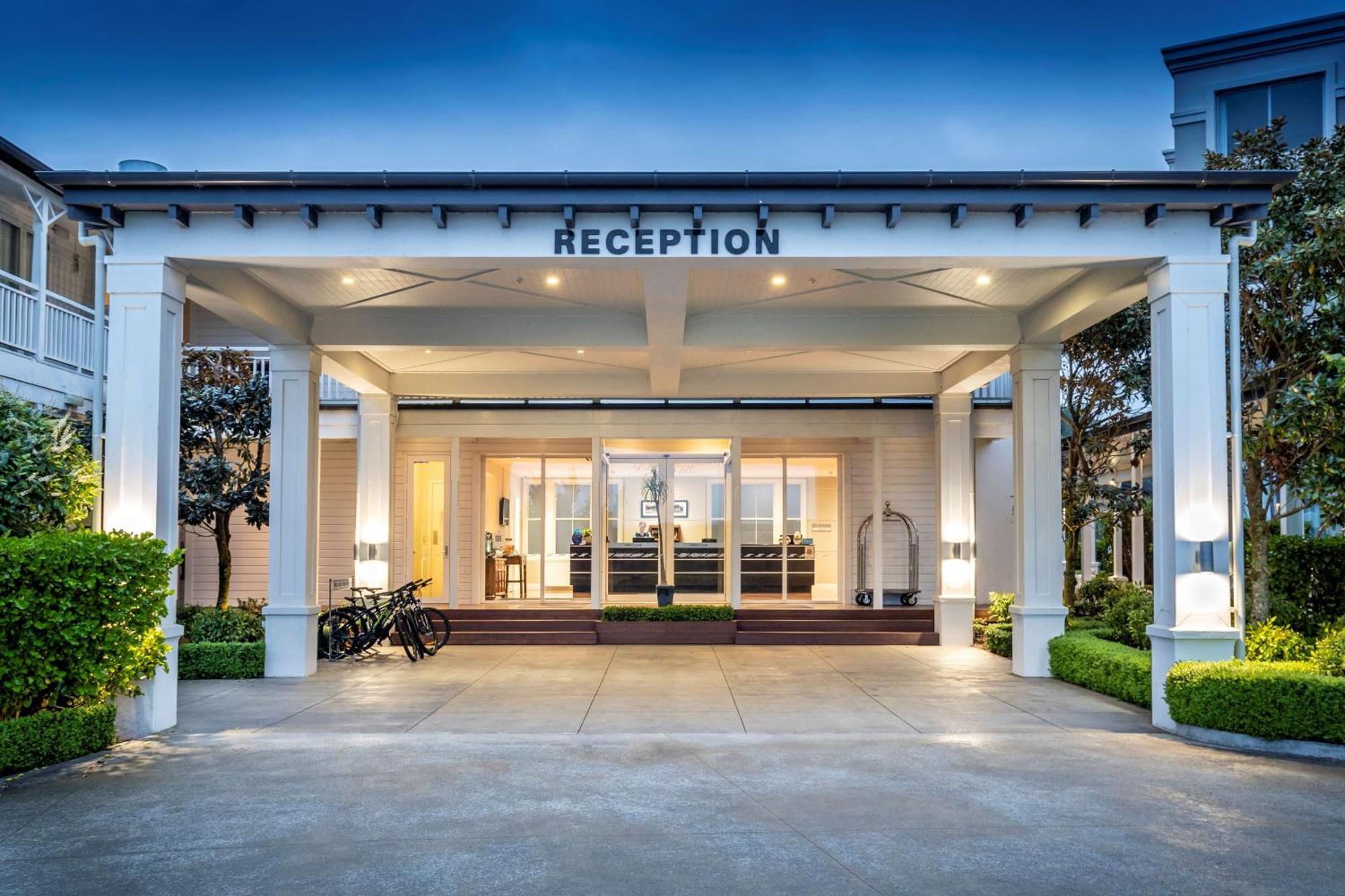 Hilton Lake Таупо Екстериор снимка