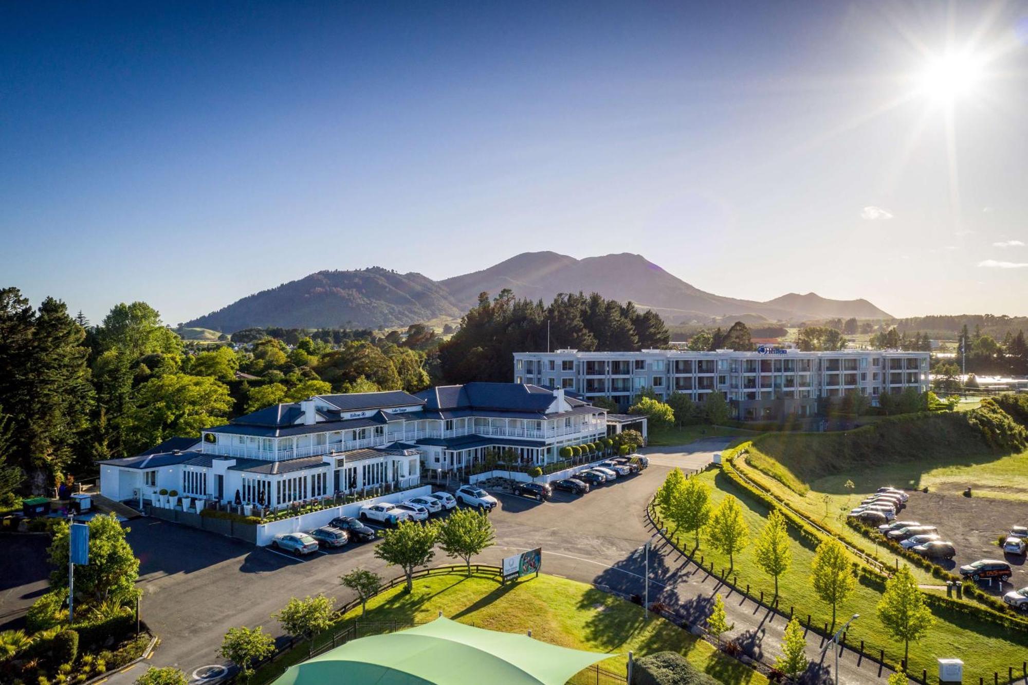 Hilton Lake Таупо Екстериор снимка